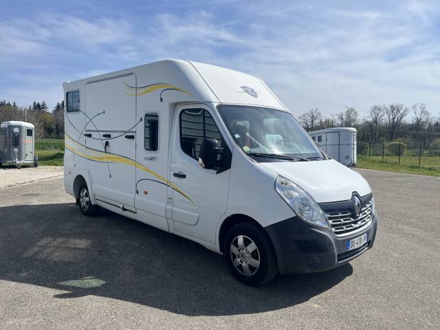 Furgoneta para caballos Barbot POLYVAN D5 2015 De segunda mano
