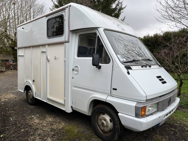 Furgoneta para caballos Renault Master 1991 De segunda mano