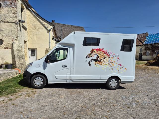 Furgoneta para caballos - Otra marca - Renault master 3 2018 De segunda mano