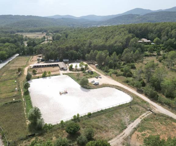 Albergue ecuestre En venta Var