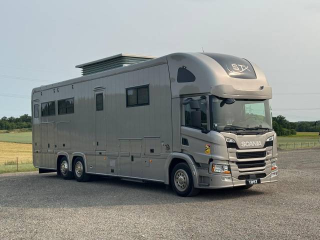 Camión para caballos STX SCANIA 2019 De segunda mano