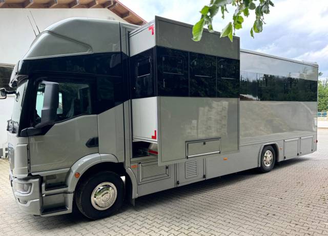Camión para caballos Man MAN 0 Nuevo