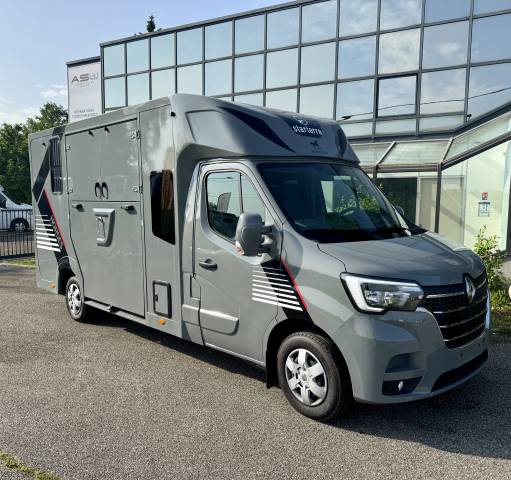 Furgoneta para caballos Ameline Renault master  2025 Nuevo
