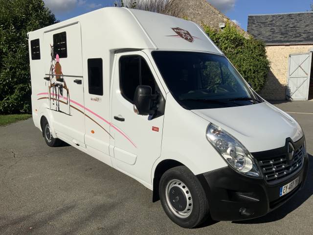 Furgoneta para caballos Renault MASTER 2018 De segunda mano
