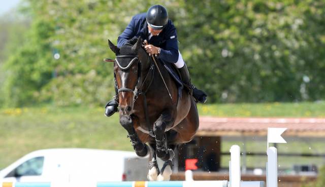 Nervoso - Silla Francés 2001 por LE TOT DE SEMILLY