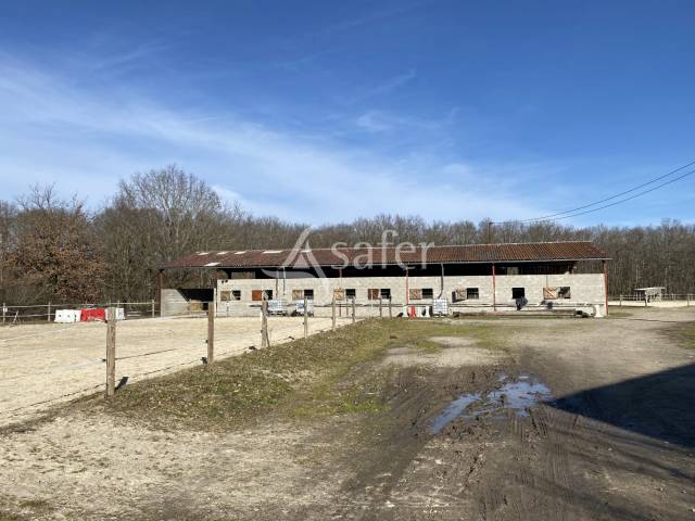 Propiedad ecuestre En venta Puy-de-Dôme