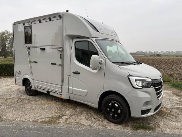Furgoneta para caballos Renault Master 2022 Nuevo