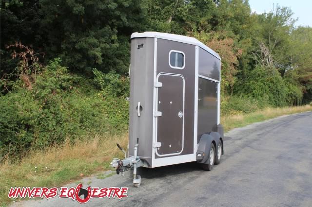 Van caballos Ifor Williams  1,5 Caballos 2015 De segunda mano