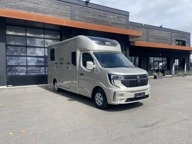 Furgoneta para caballos STX  2025 Nuevo