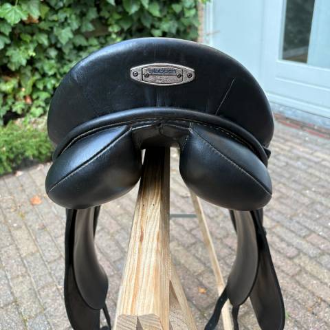 Montura Doma Clásica Stübben Maestoso de Luxe – 18”