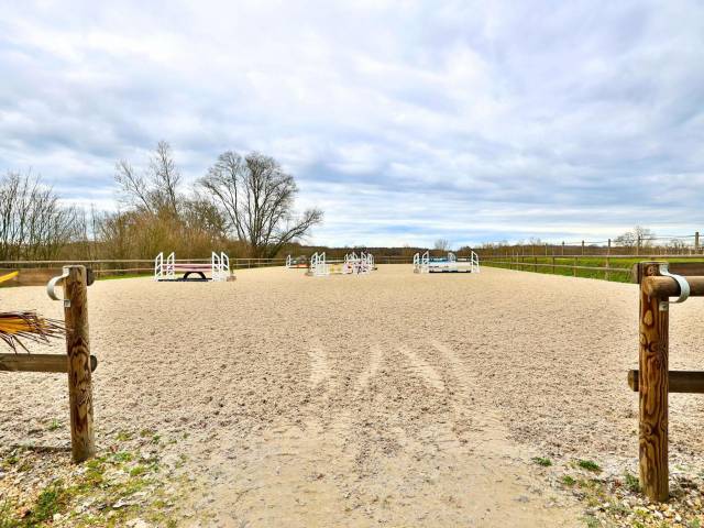Propiedad ecuestre En venta Ain