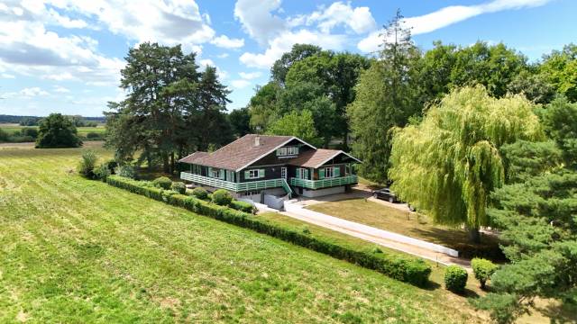 Bonita residencia ecuestre En venta Ain