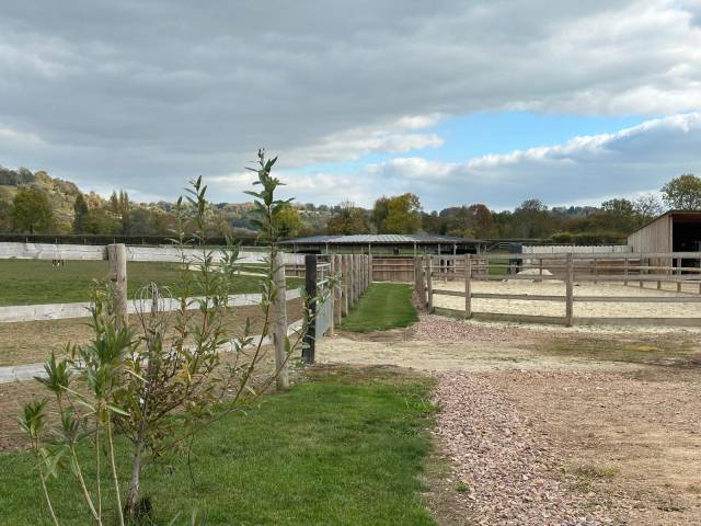 Cuadra de propietarios En venta Calvados