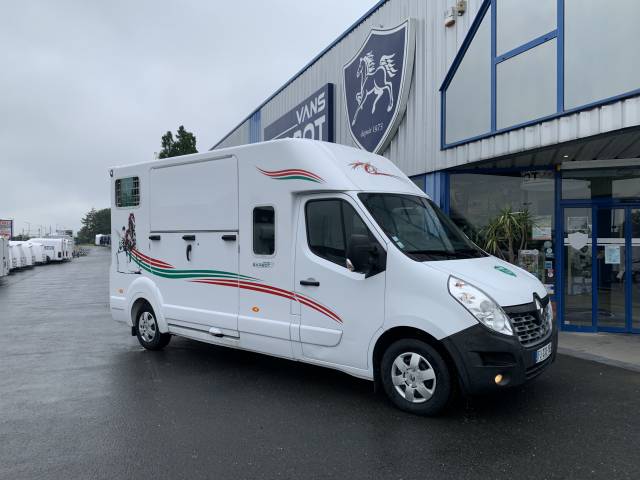 Furgoneta para caballos Barbot D5 2018 De segunda mano