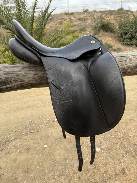 Montura doma clásica Don Rodrigo 17”