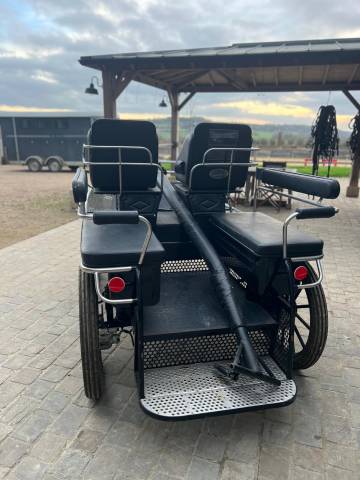 Coche enganches - Marat&oacute;n ocio Pouvreau  