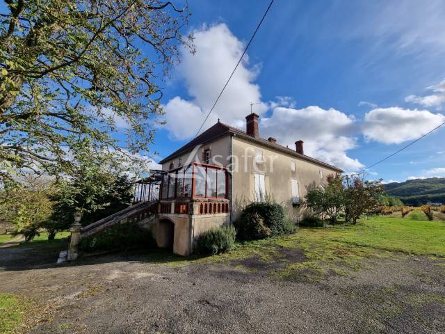 Explotaci&oacute;n agr&iacute;cola En venta Lot