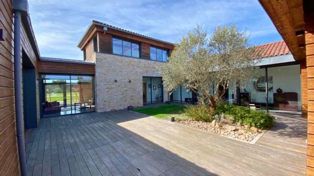 Bonita residencia ecuestre En venta Lot