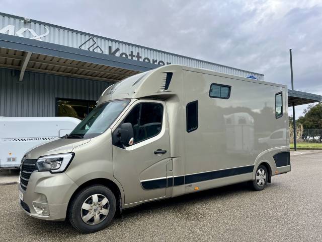 Furgoneta para caballos Theault  2021 De segunda mano