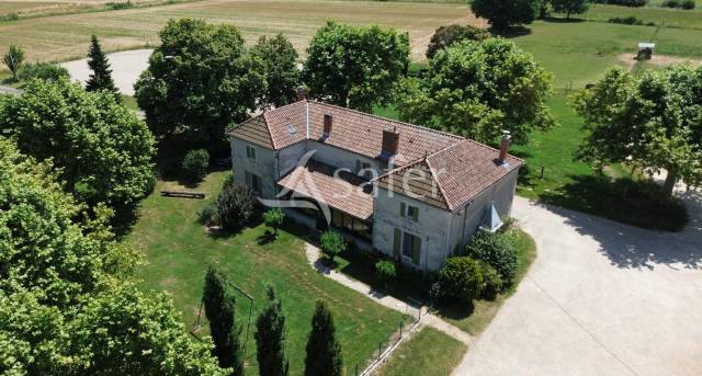 Explotaci&oacute;n agr&iacute;cola En venta Lot y Garona