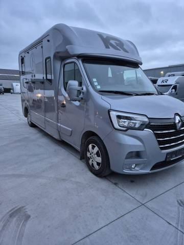 Furgoneta para caballos Krismar  2023 De segunda mano