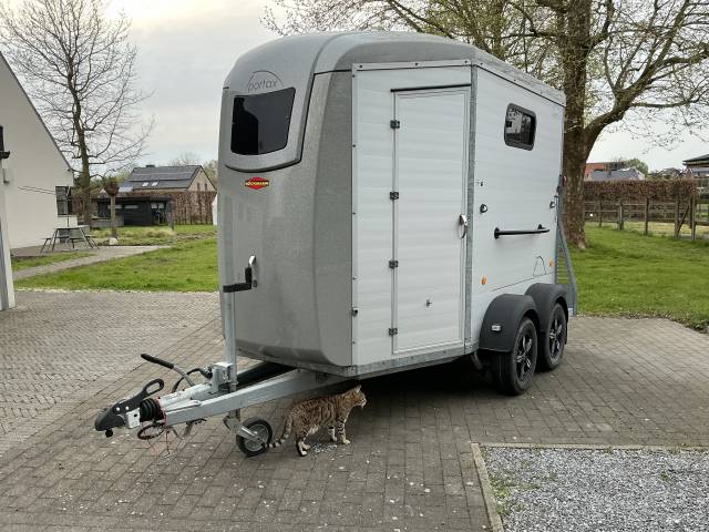 Van caballos Bockmann PORTAX E 2 Caballos 2021 De segunda mano