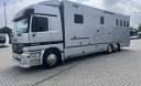 Camión para caballos Mercedes actros 2000 De segunda mano