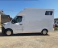 Furgoneta para caballos Renault Master 3 2021 De segunda mano