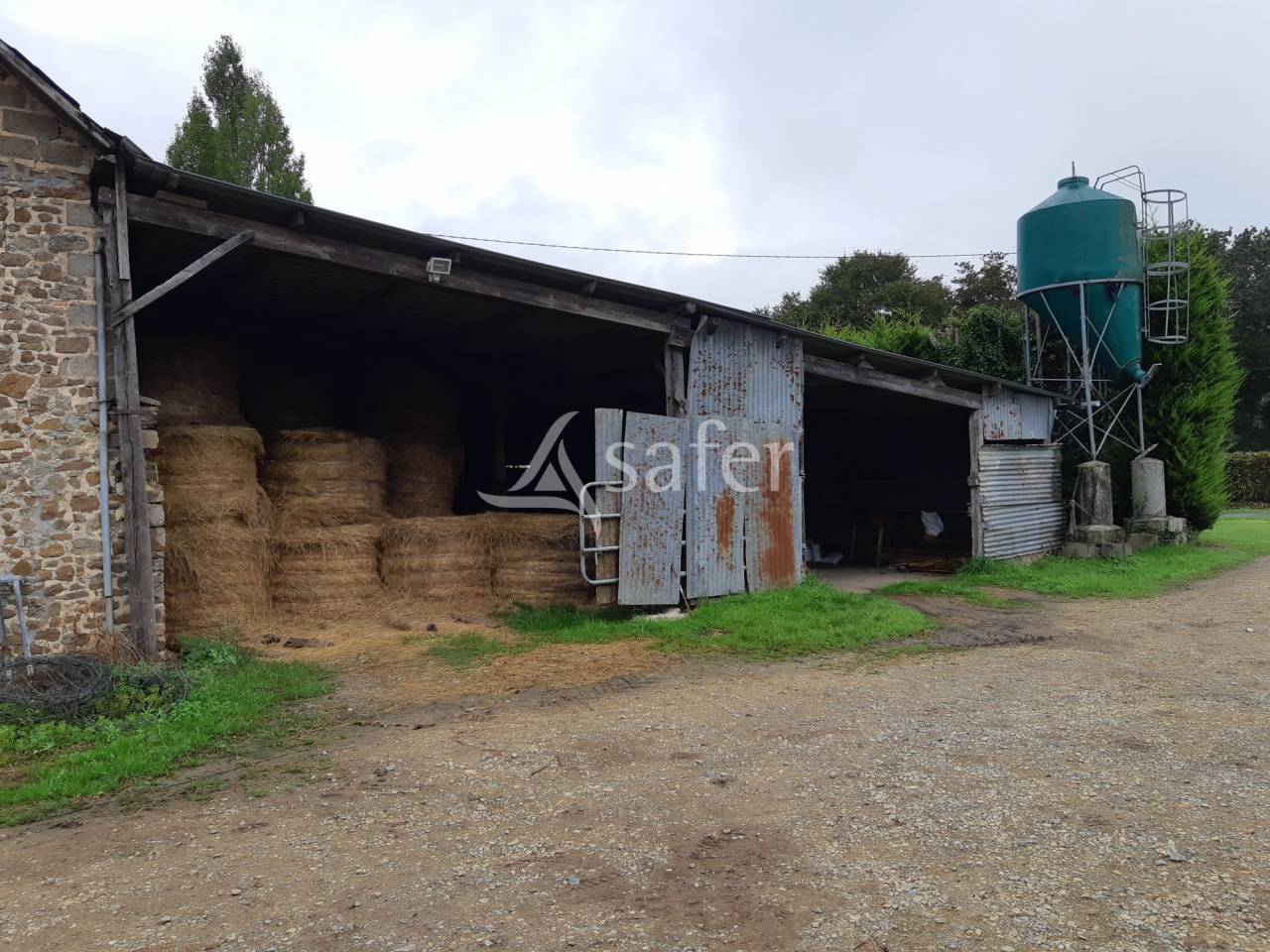Explotaci&oacute;n ovina En venta Mayenne