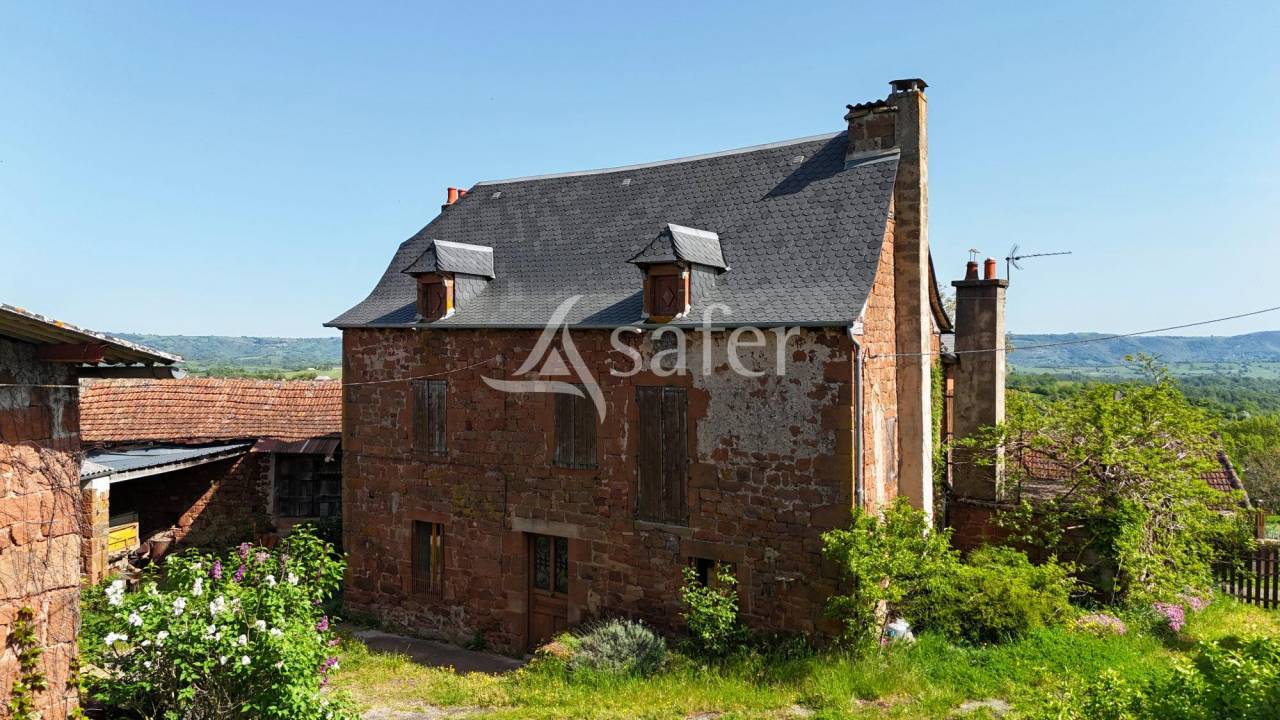 Explotaci&oacute;n agr&iacute;cola En venta Aveyron