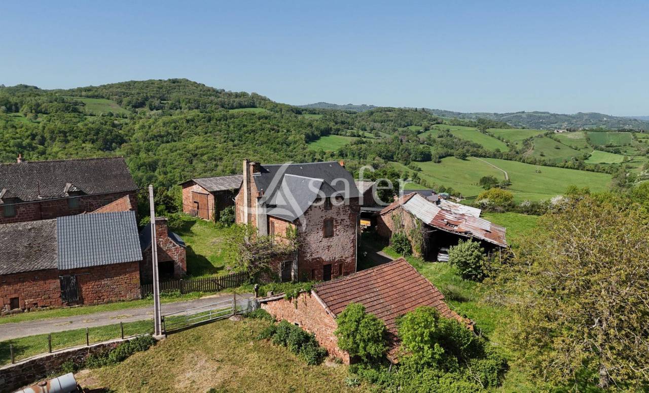 Explotaci&oacute;n agr&iacute;cola En venta Aveyron