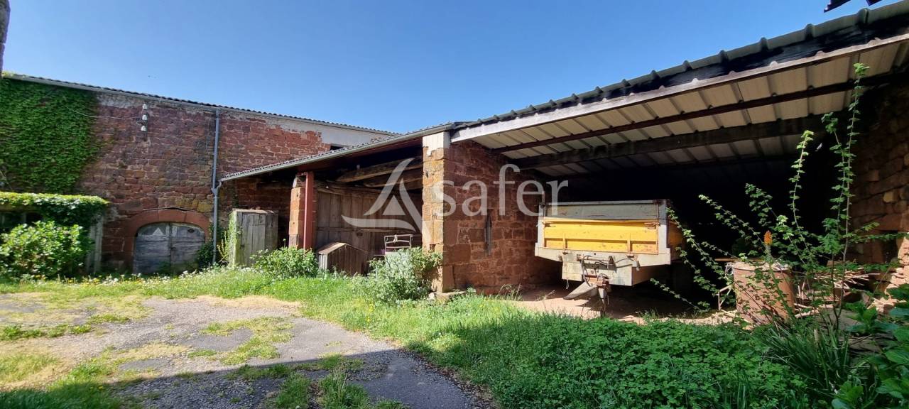 Explotaci&oacute;n agr&iacute;cola En venta Aveyron