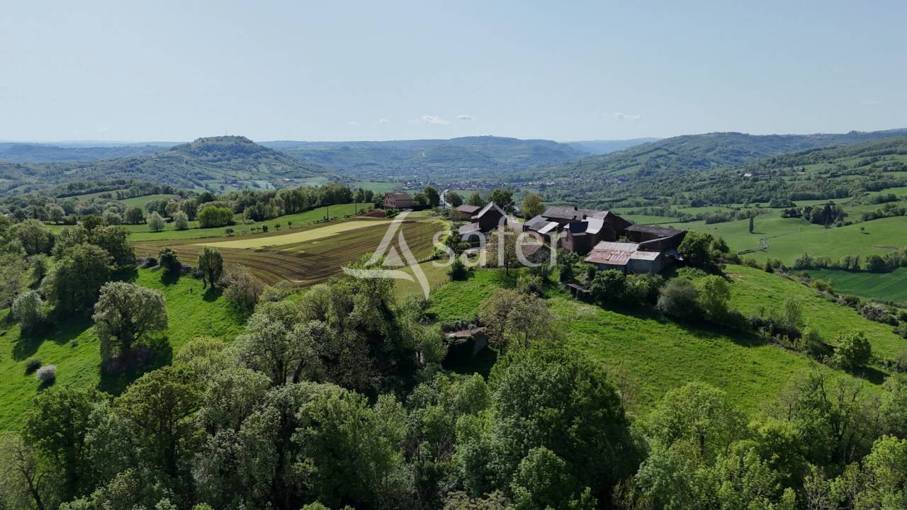 Explotaci&oacute;n agr&iacute;cola En venta Aveyron