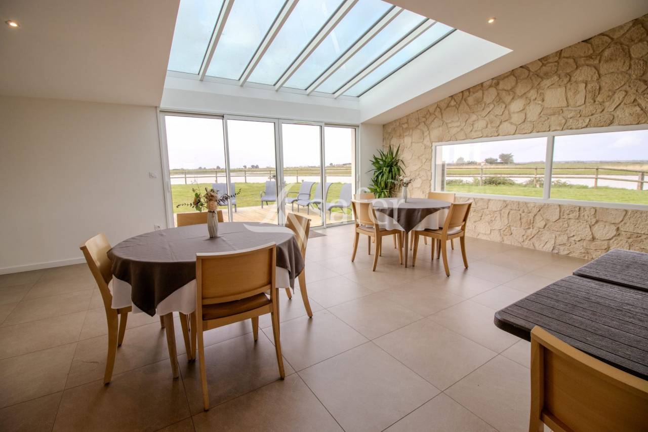 Propiedad ecuestre En venta Vend&eacute;e