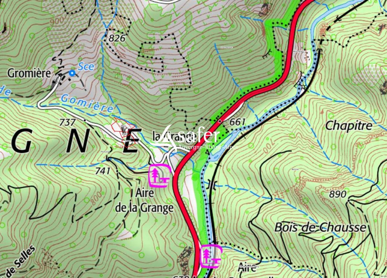 Explotaci&oacute;n agr&iacute;cola En venta Cantal