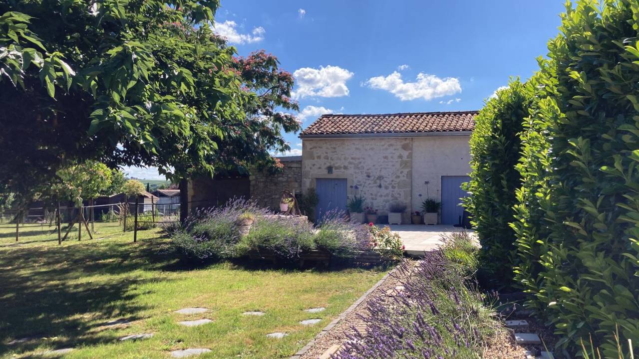 Bonita residencia ecuestre En venta Gironda
