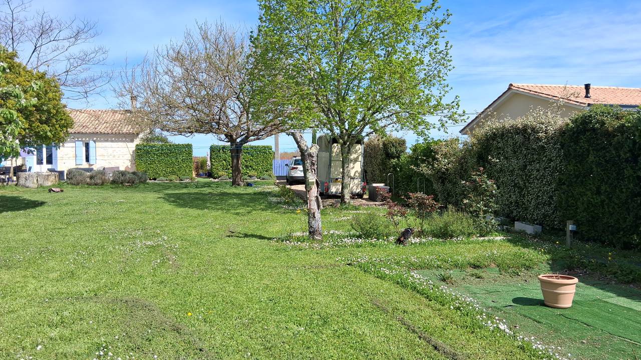 Bonita residencia ecuestre En venta Gironda