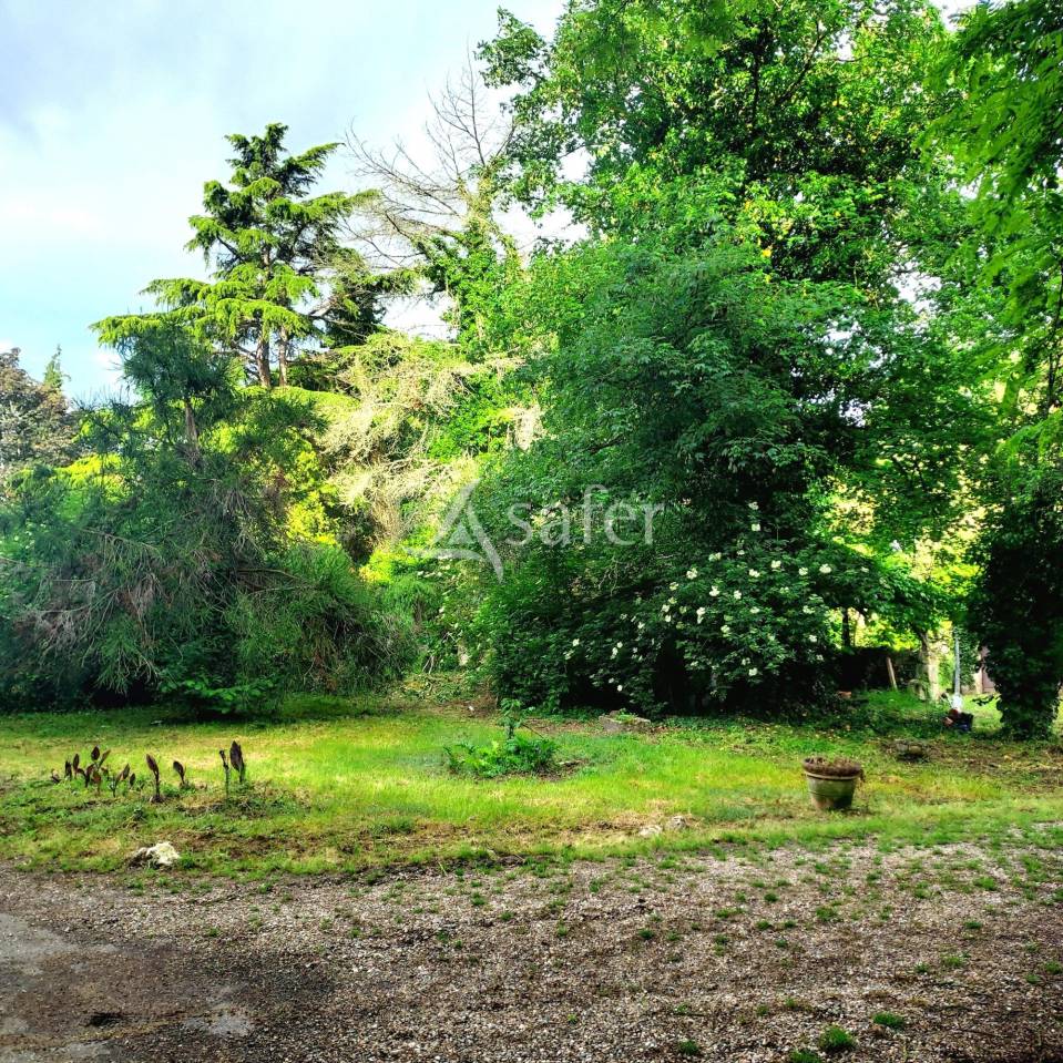Explotaci&oacute;n agr&iacute;cola En venta Lot y Garona