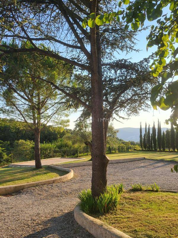 Propiedad ecuestre En venta Dr&ocirc;me