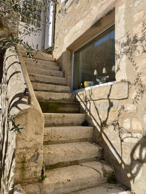 Propiedad ecuestre En venta Dr&ocirc;me