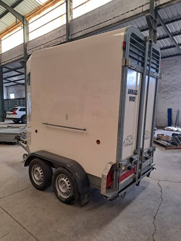 Se vende van Alzaga