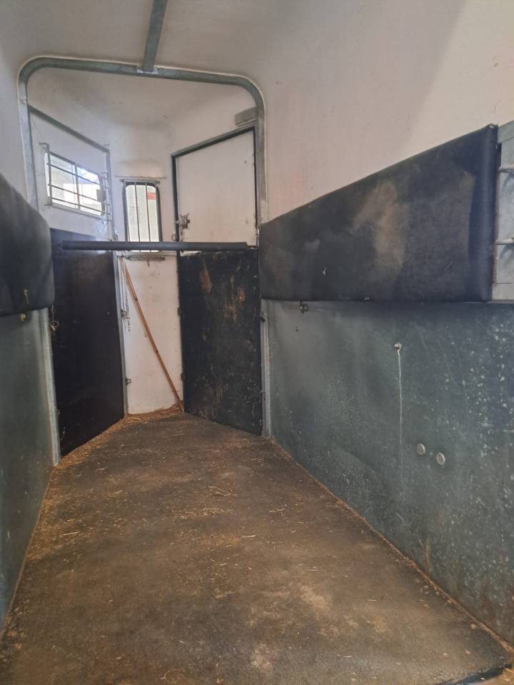 Se vende van Alzaga