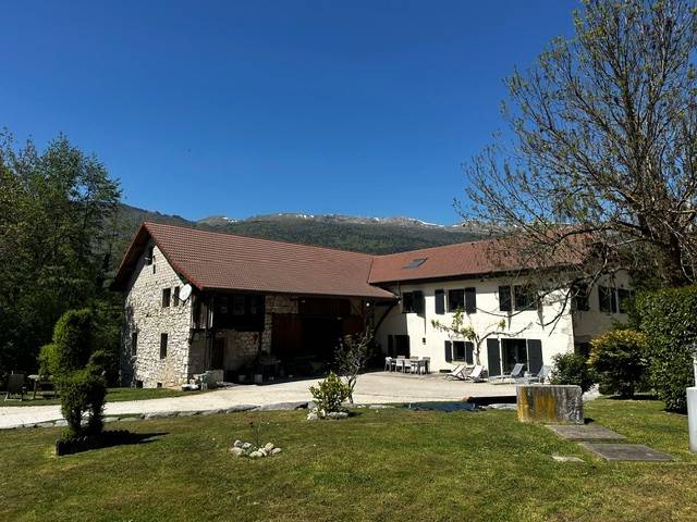 Bonita residencia ecuestre En venta Ain