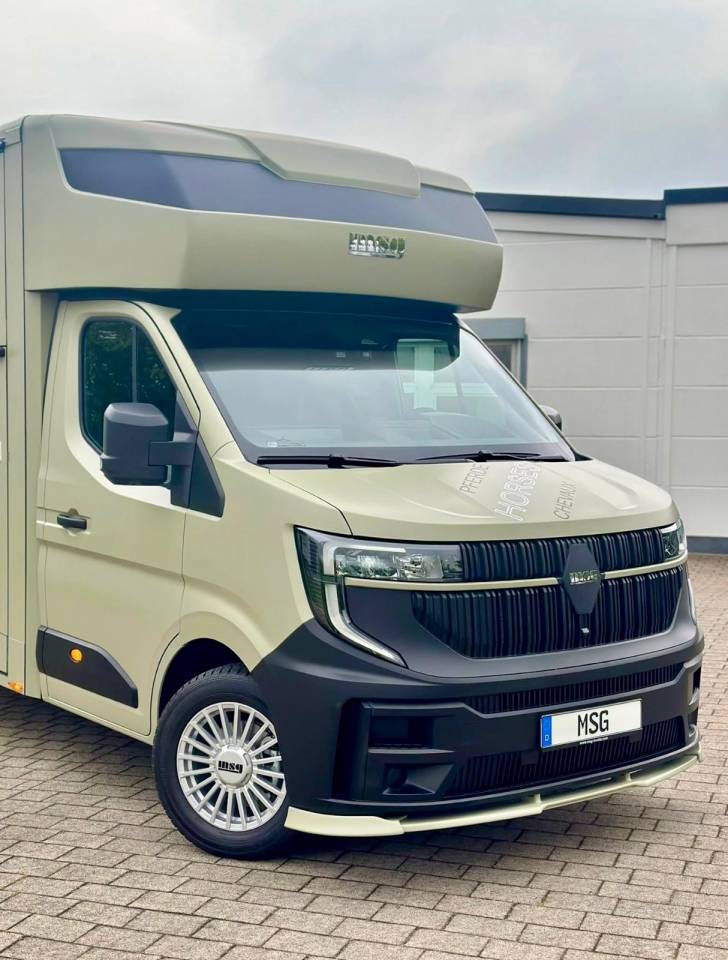 Furgoneta para caballos Renault RENAULT 0 Nuevo