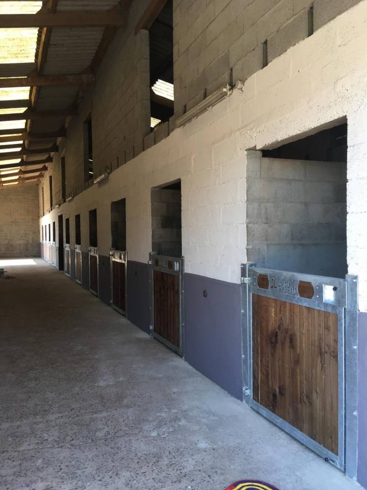 Cuadra de propietarios En venta Indre y Loira