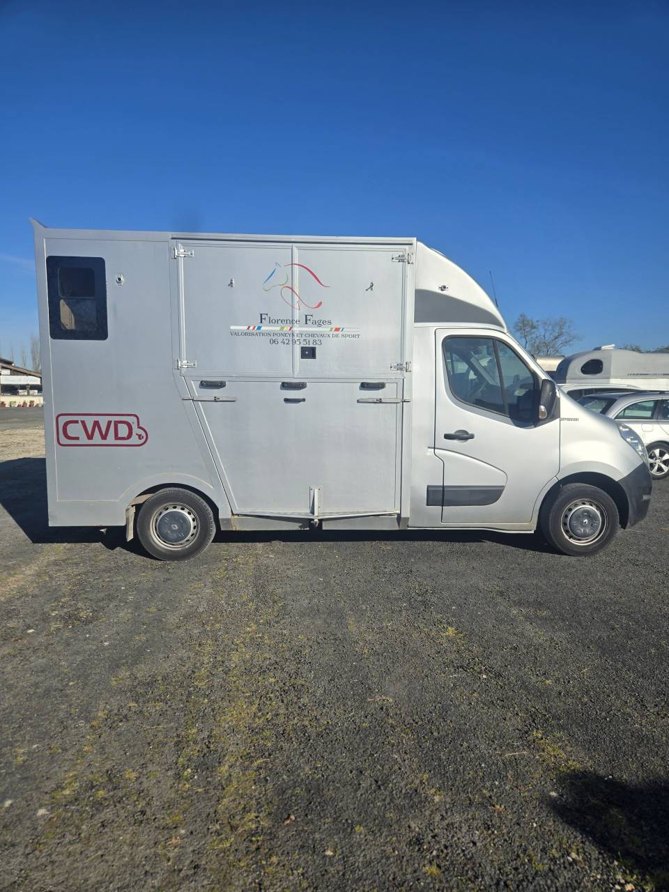 Furgoneta para caballos Renault Master 2014 De segunda mano