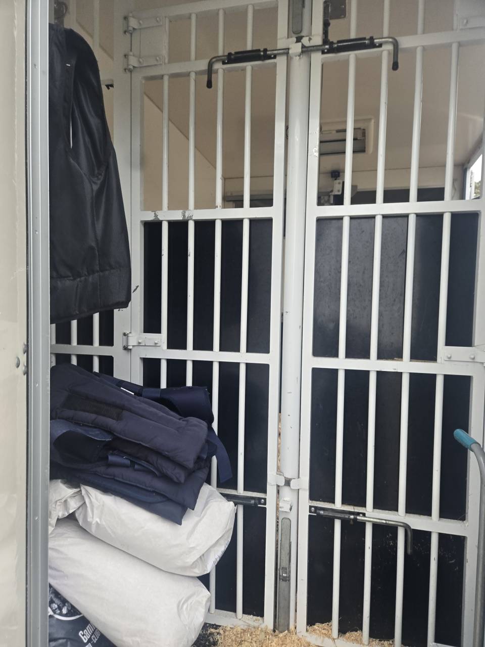 Furgoneta para caballos Renault Master 2014 De segunda mano