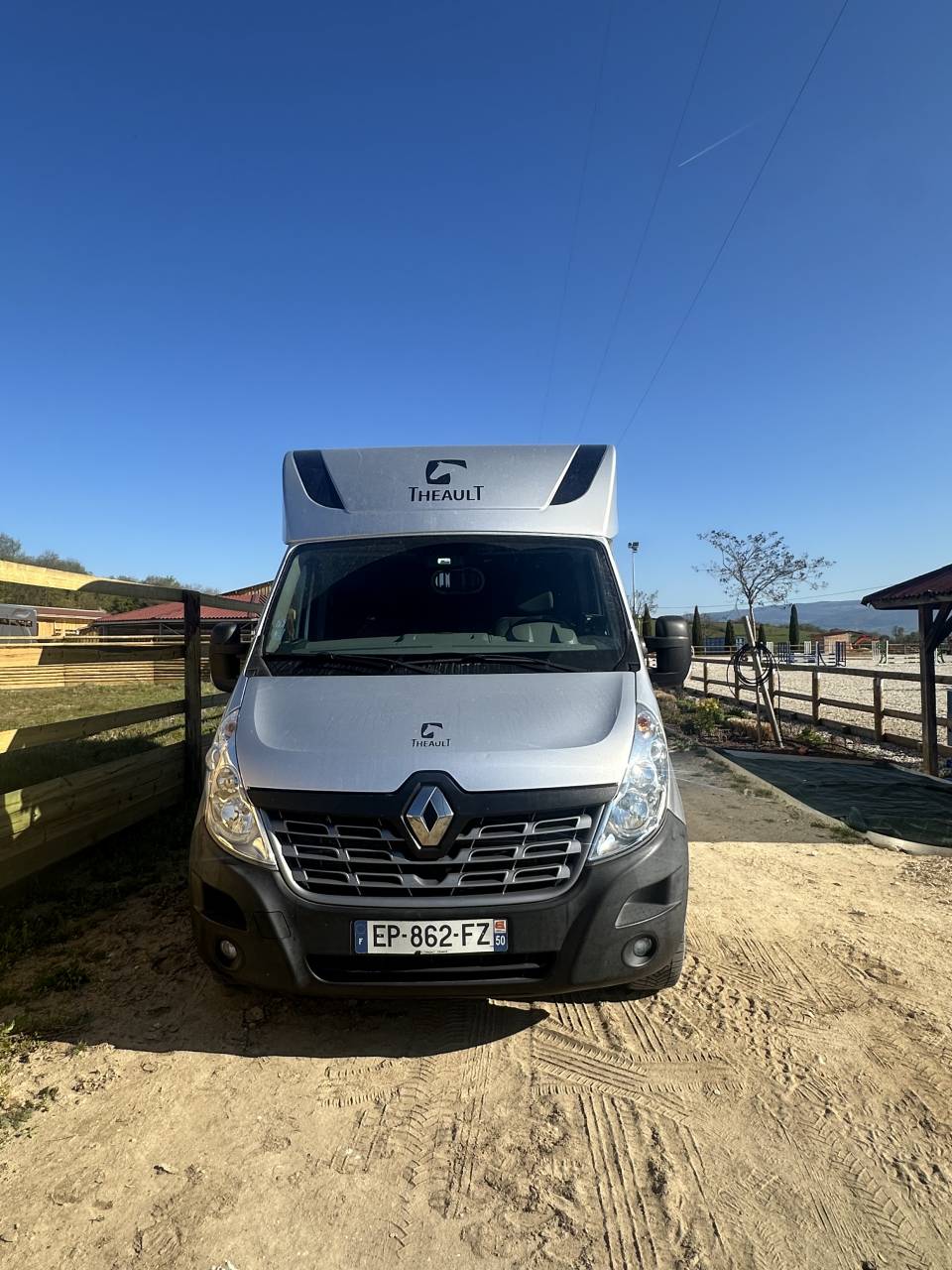 Furgoneta para caballos Renault Master  2017 De segunda mano