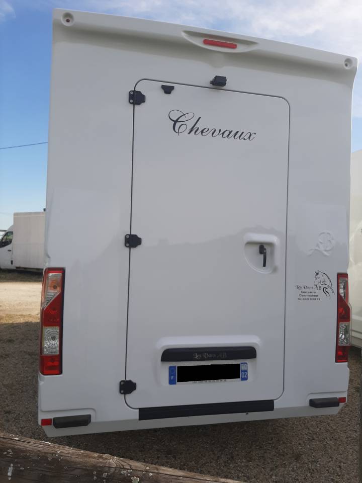 Furgoneta para caballos Renault Master 2018 De segunda mano