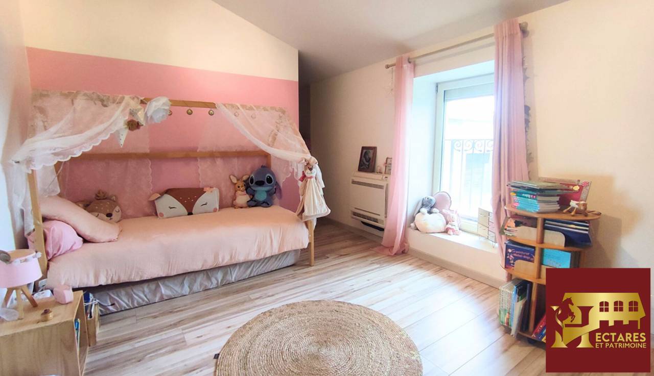 Cuadra de propietarios En venta Ain